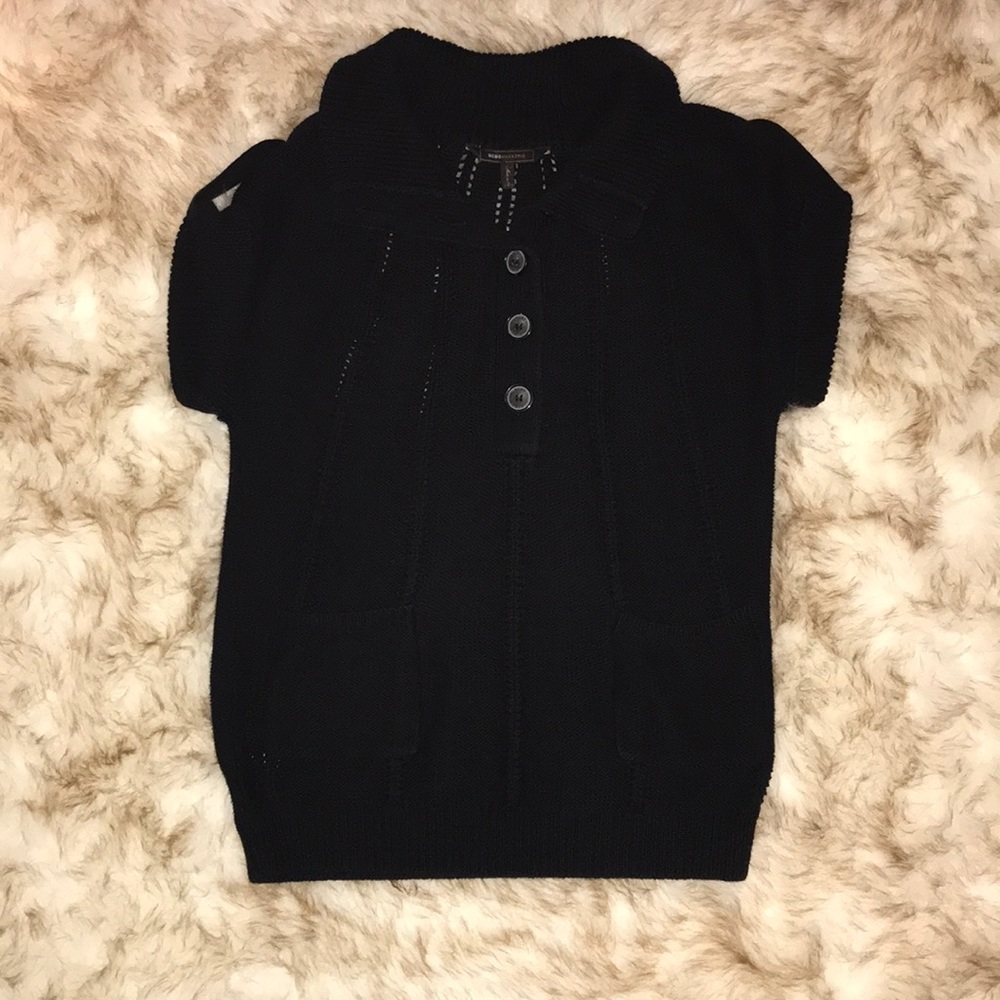 BCBG MAXAZRIA SWEATER